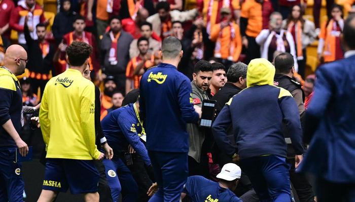 Fenerbahçe’nin Galatasaray derbisi sonrası yaşananlara ilişkin şikayeti, F.Bahçe’nin dava açmamasıyla sonuçlandı