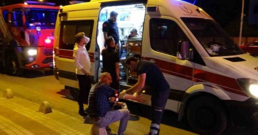 Jeep sivil polis aracına çarptı: 1’i polis 4 kişi yaralandı – Son Dakika Türkiye Haberleri