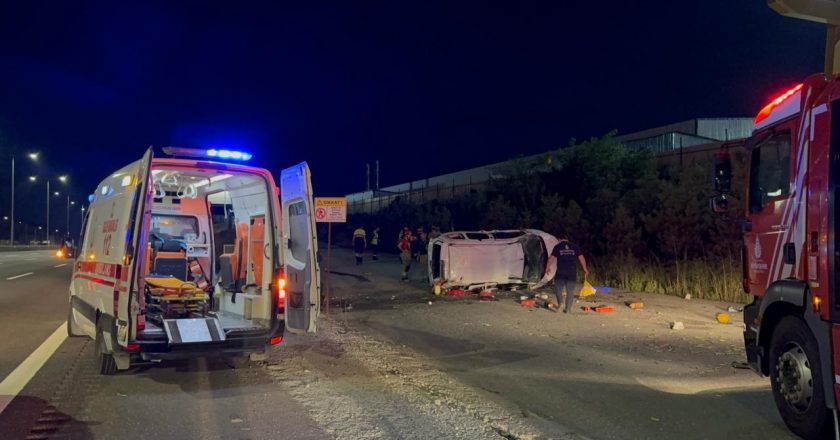 Kuzey Marmara Otoyolu’nda otomobil devrildi: 1 ölü, 5 yaralı