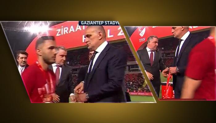 Herkes o anlardan bahsediyor! Kupa Töreninde Etkinlik … Galatasaray Bu adı TFF Başkanı Ibrahim Hacıosmanoğlu’nun el şeritlerini yapmadı