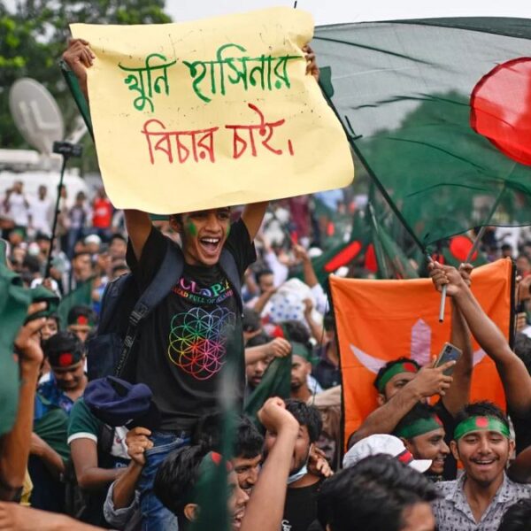 Bangladeş’te öğrenci ayaklanmasının yıl dönümünde seçim tarihi açıklandı