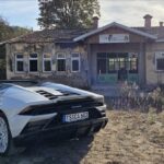 Lamborghini ile köyde, ninesi direksiyon başında!