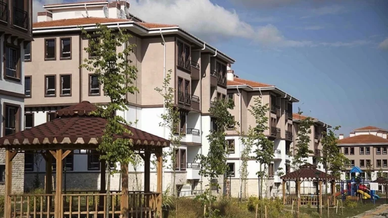 TOKİ hak sahipliği sonuçları ne zaman paylaşılacak  ? Toplu Konut İdaresi sosyal konut kurası hangi gün gerçekleşecek, hak sahipleri listesi hangi tarihte ilan edilecek?