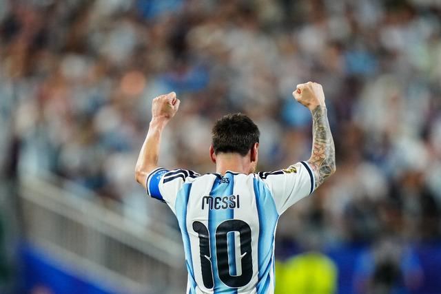 İşte dünyanın en yüksek Messi heykeli… ⚽️