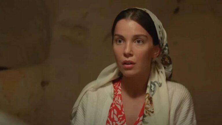 Yaren Güldiken tatile doymadı! Bikinili pozlar geldi