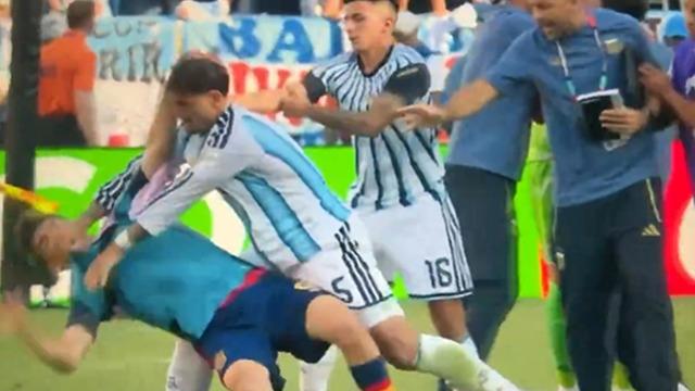 Dünya Kupası finali biter bitmez saha karıştı! Yıldız isimler boğaz boğaza