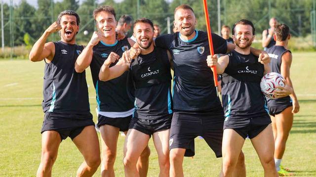 Erzurumspor FK, ikinci etap kampını tamamladı